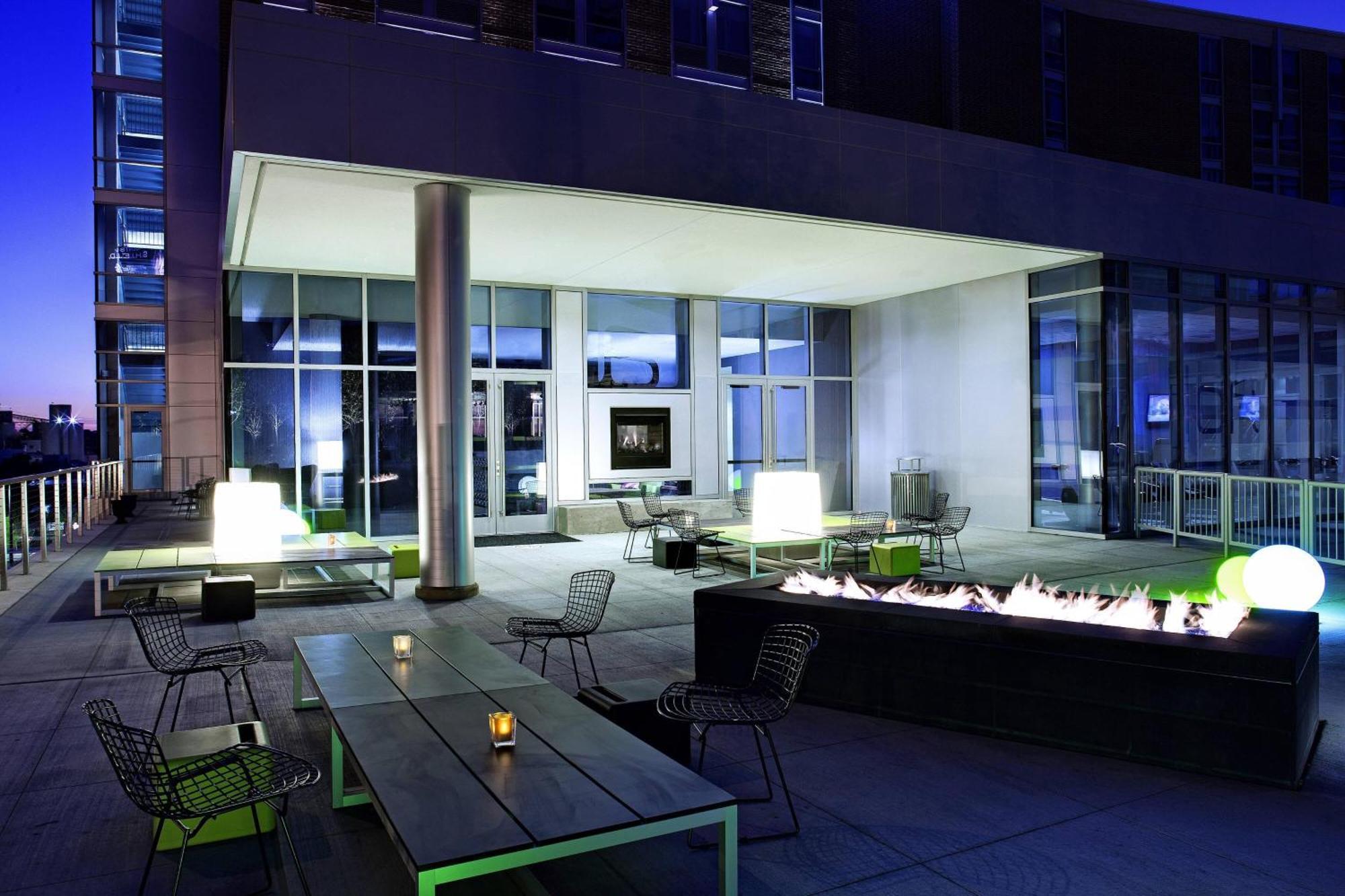 Aloft Cleveland Downtown Hotel Exterior photo